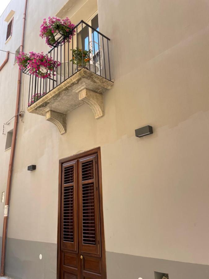 Domus Federiciana Castellammare del Golfo Exterior foto