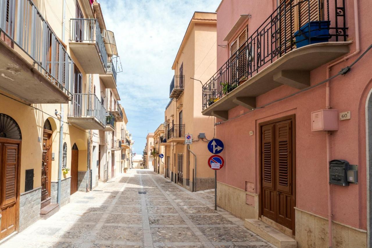 Domus Federiciana Castellammare del Golfo Exterior foto