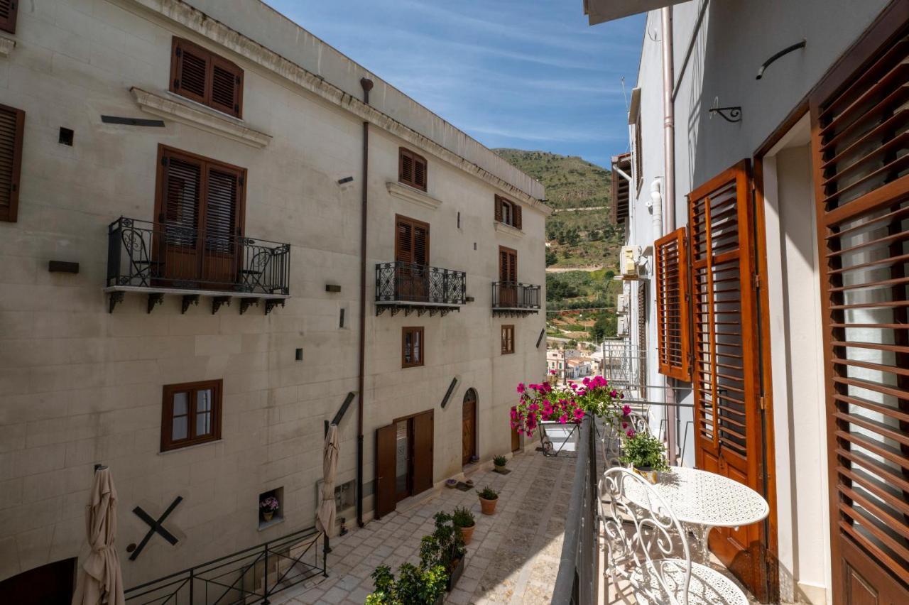 Domus Federiciana Castellammare del Golfo Exterior foto
